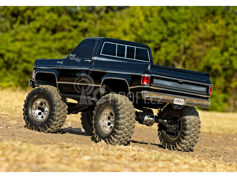 RC auto Traxxas TRX-4 Chevrolet K10 1979 TQi 1:10 RTR, červená