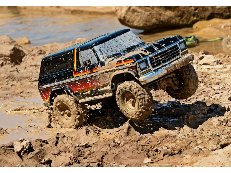 RC auto Traxxas TRX-4 Ford Bronco 1979 1:10 RTR, červená