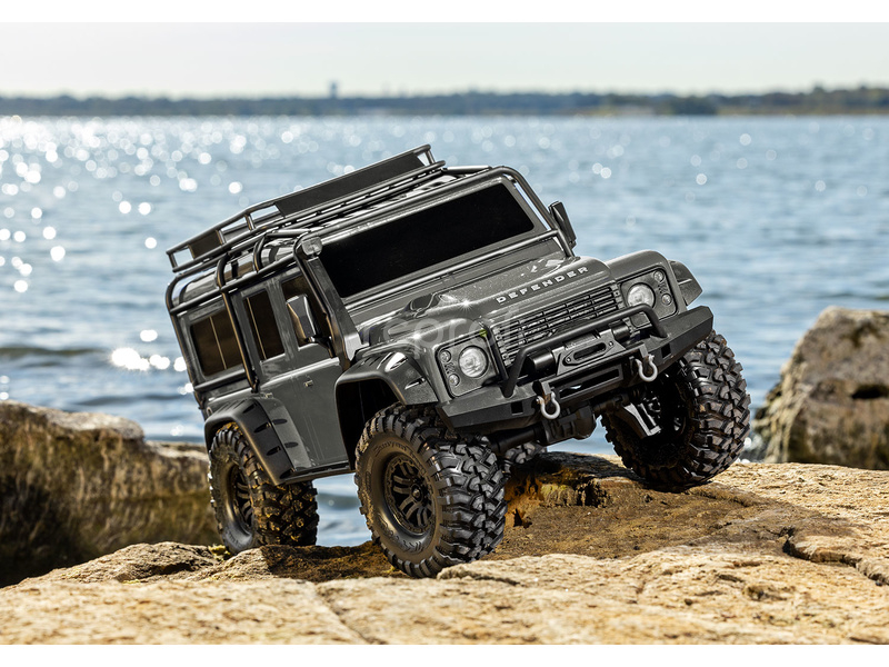 RC auto Traxxas TRX-4 Land Rover Defender 1:10 RTR, stříbrná
