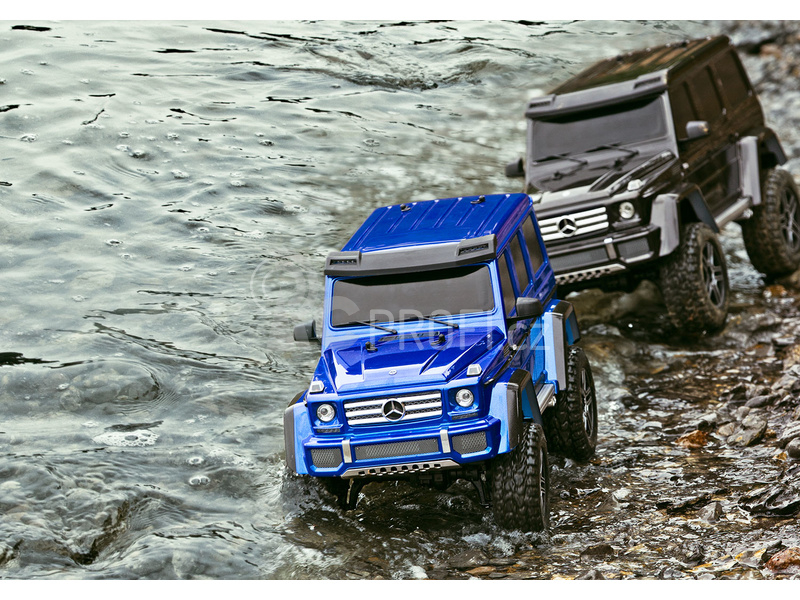 RC auto Traxxas TRX-4 Mercedes G500 1:10 s LED osvětlením TQi, modrá