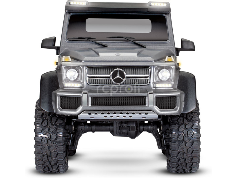RC auto Traxxas TRX-6 Mercedes G 63 6x6 1:10 RTR, stříbrná