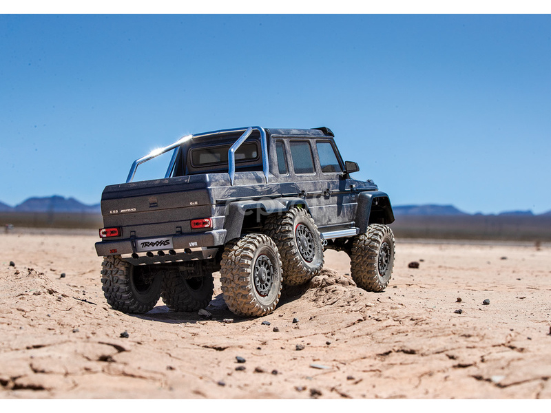 RC auto Traxxas TRX-6 Mercedes G 63 6x6 1:10 RTR, stříbrná