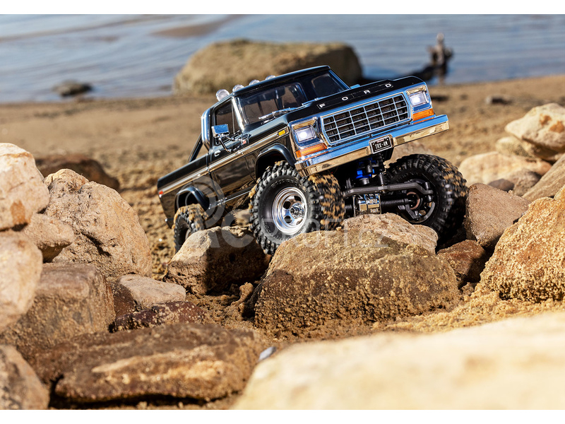 RC auto Traxxas TRX4-M Ford F-150 1979 1:18 RTR, černá