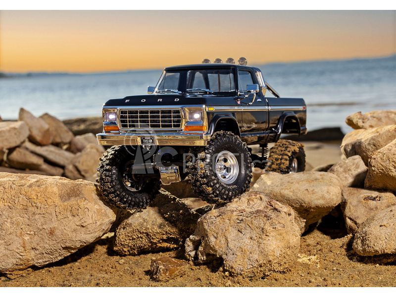 RC auto Traxxas TRX4-M Ford F-150 1979 1:18 RTR, hnědá