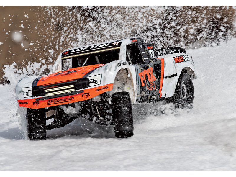 RC auto Traxxas Unlimited Desert Racer 1:8 RTR Fox