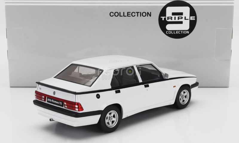 Triple9 Alfa romeo 75 1988 1:18 Bílá