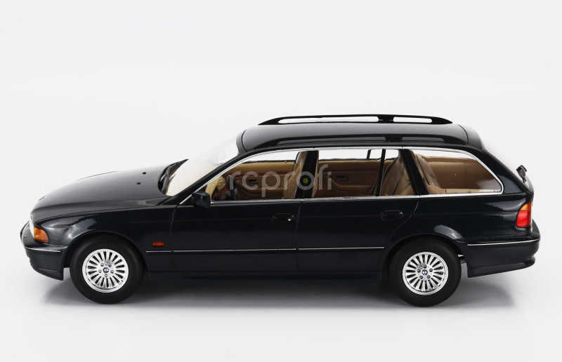 Triple9 BMW 5-series (e39) Touring Sw Station Wagon 1998 1:18 Zelená