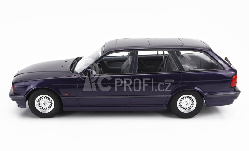 Triple9 BMW 5-series Touring (e34) Sw Station Wagon 1996 1:18 Modrá Fialová Met