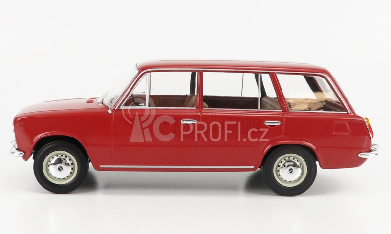Triple9 Fiat 124 Familiare 1972 1:18 Monza Red