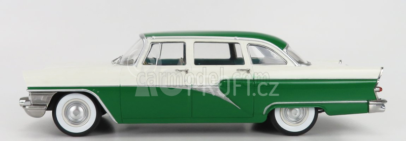 Triple9 GAZ 13 Seagull Chaika 1959 1:18 Zelená Bílá