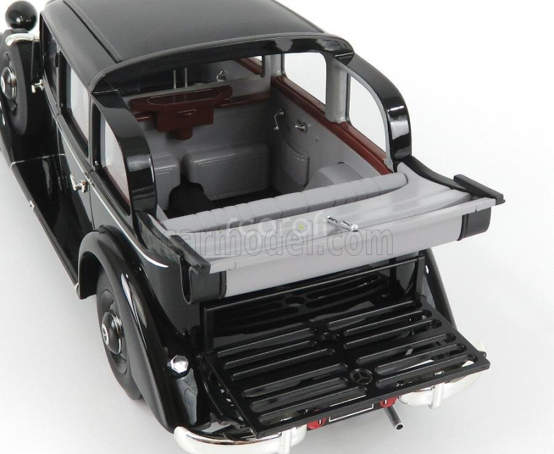 Triple9 Mercedes benz 260d Pullman Landaulet Semiconvertible Open 1936 1:18 Black