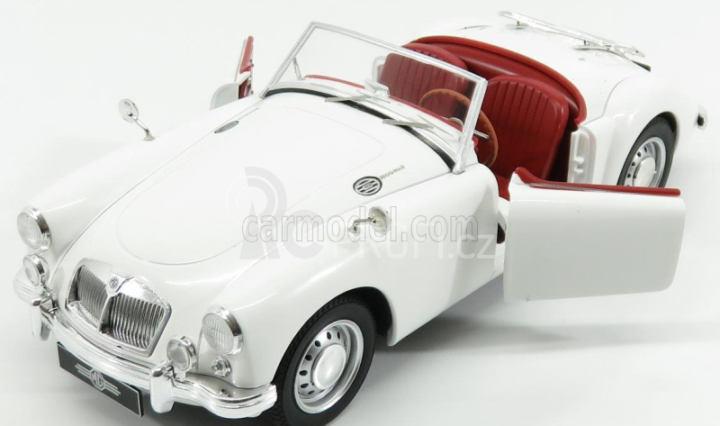 Triple9 MG Mga Mkii Spider Open 1961 1:18 Bílá