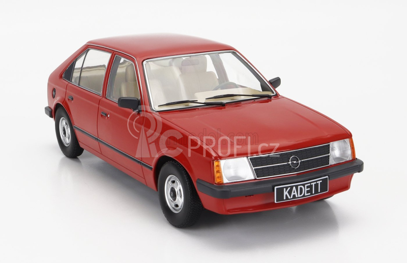 Triple9 Opel Kadett D 1984 1:18 Red