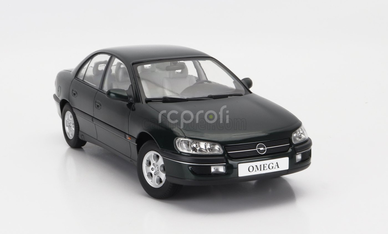 Triple9 Opel Omega B 1996 1:18 Zelená