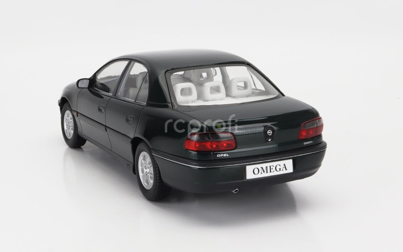 Triple9 Opel Omega B 1996 1:18 Zelená