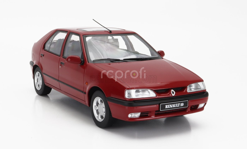 Triple9 Renault R19 1994 1:18 Red Met