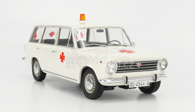 Triple9 Seat fiat 124 Familiare Ambulancia 1968 1:18 Bílá