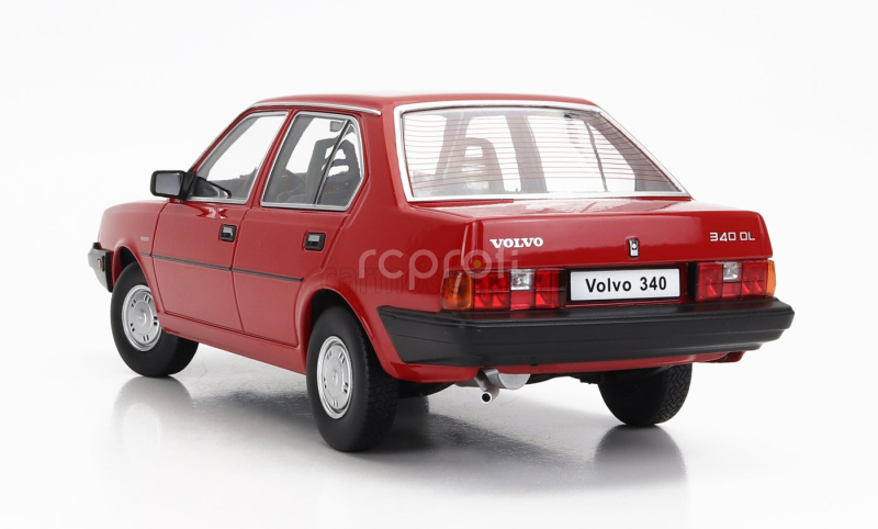 Triple9 Volvo 340 Dl 1987 1:18 Red