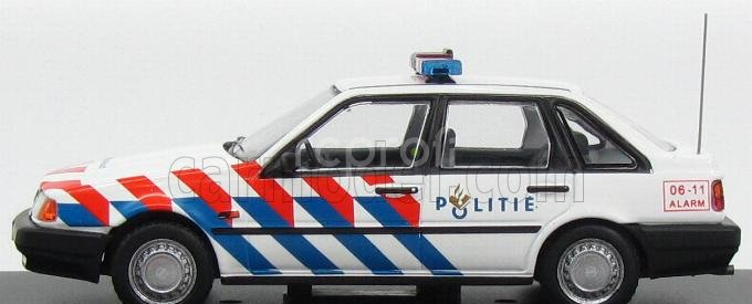Triple9 Volvo 440 Rijkspolitie District Alkmaar Police 1992 1:43 Bílá Modrá Červená