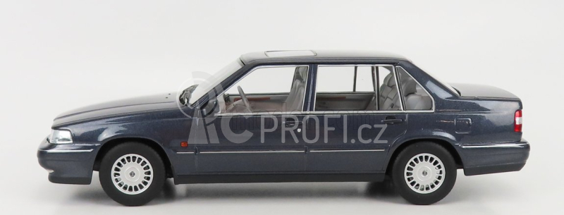 Triple9 Volvo 960 1996 1:18 Lilek Perla