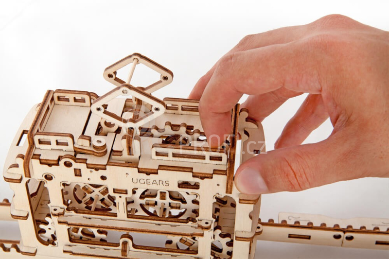 Ugears 3D dřevěné mechanické puzzle Kabinová lanovka s tratí