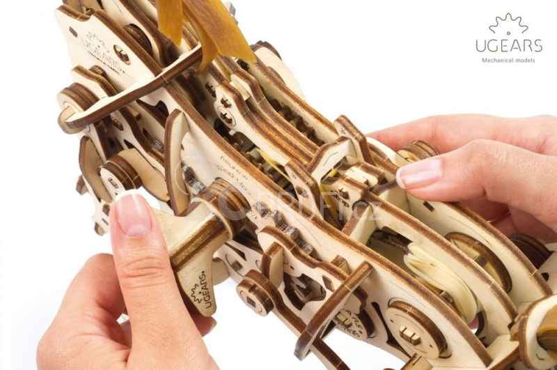 Ugears 3D dřevěné mechanické puzzle Kůň