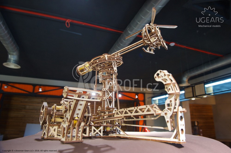 Ugears 3D dřevěné mechanické puzzle Létající stroje