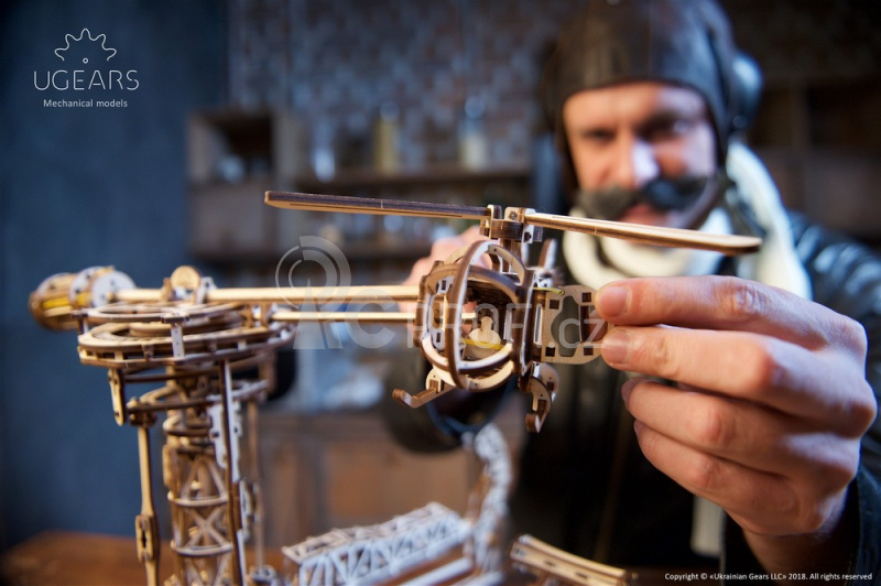Ugears 3D dřevěné mechanické puzzle Létající stroje