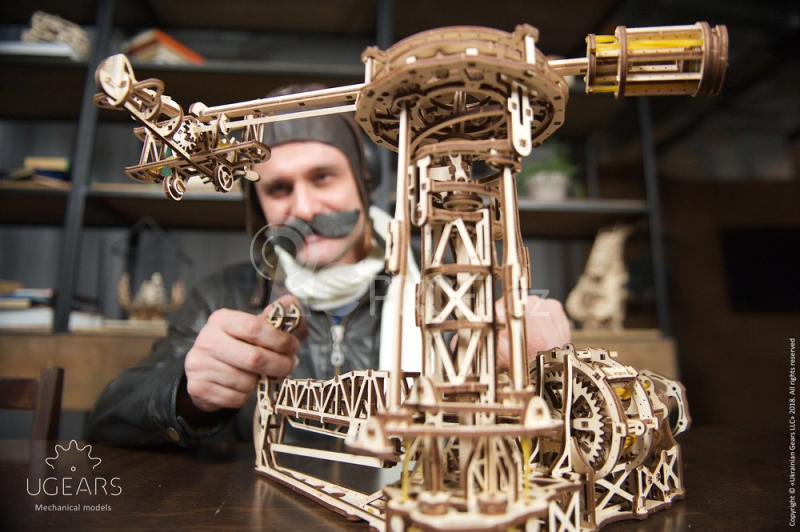 Ugears 3D dřevěné mechanické puzzle Létající stroje
