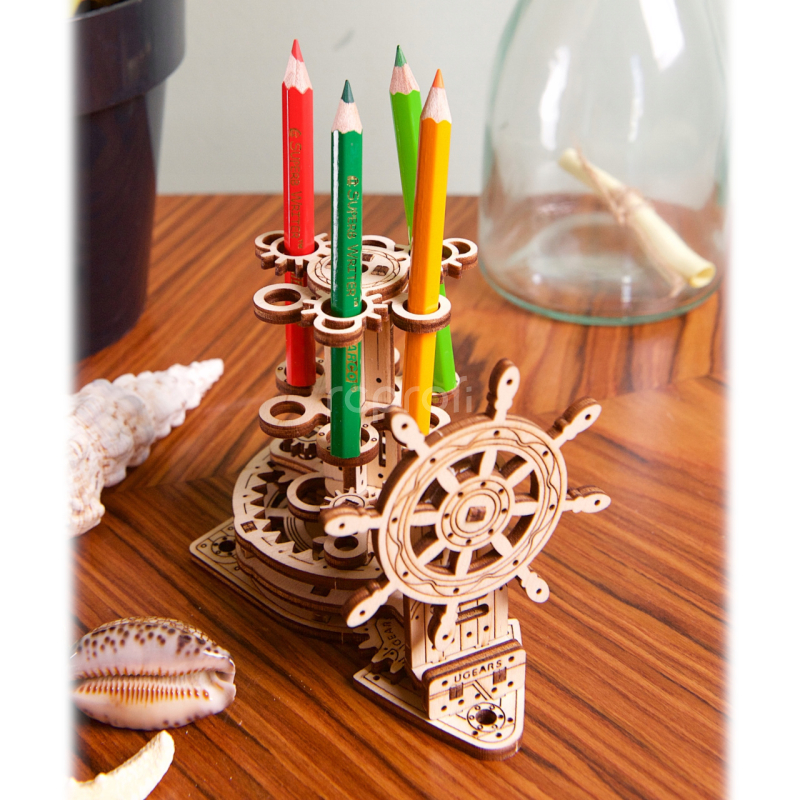 Ugears 3D dřevěné mechanické puzzle Organizér na psací potřeby
