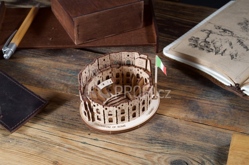 Ugears 3D dřevěné mechanické puzzle Římské Koloseum