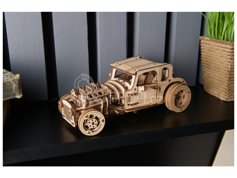 Ugears 3D dřevěné mechanické puzzle The Hot Rod Furious