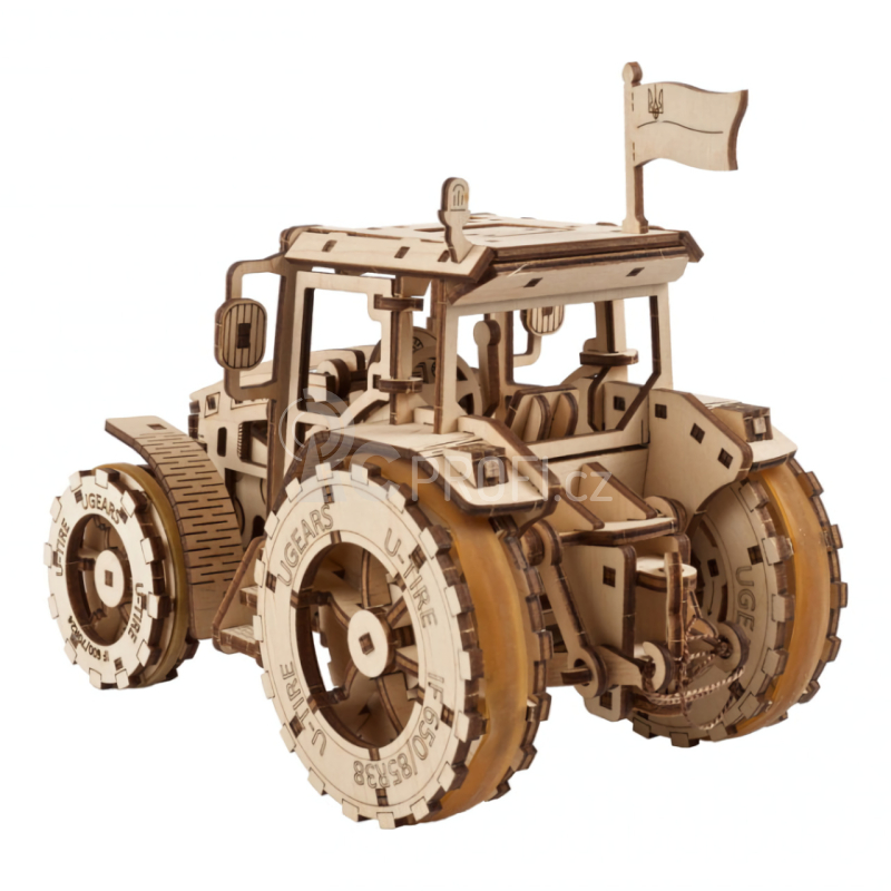 Ugears 3D dřevěné mechanické puzzle Traktor vítězí