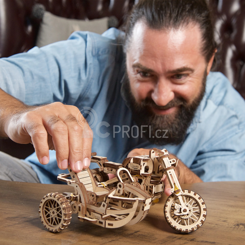 Ugears 3D dřevěné mechanické puzzle UGR-10 Motorka (scrambler) s vozíkem