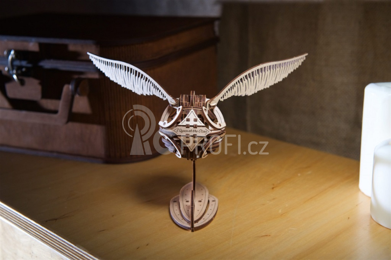 Ugears 3D dřevěné mechanické puzzle Zlatonka, Harry Potter
