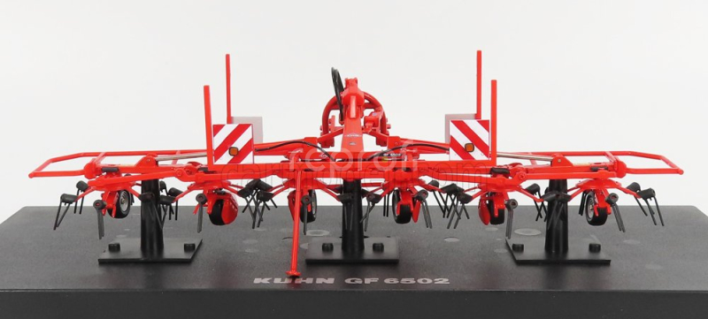 Universal hobbies Kuhn G6502 Voltafieno - Girfaneur - Gyrotedder - Giroheuer 1:32 Red