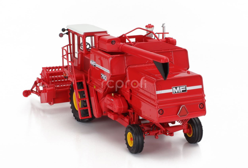 Universal hobbies Massey ferguson Mf760 Mietitrebbia Gommata Harvester 2010 1:32 Red