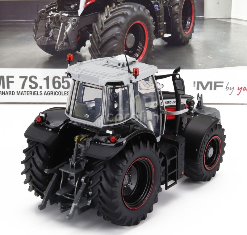 Universal hobbies Massey ferguson Mf7s.165 Tractor 2022 1:32 Stříbrná Černá