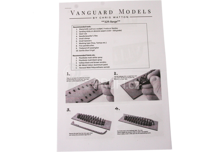 Vanguard Models Barge člun 32