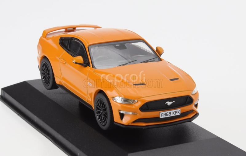 Vanguards Ford usa Mustang 5.0 Gt Coupe 2022 1:43 Orange