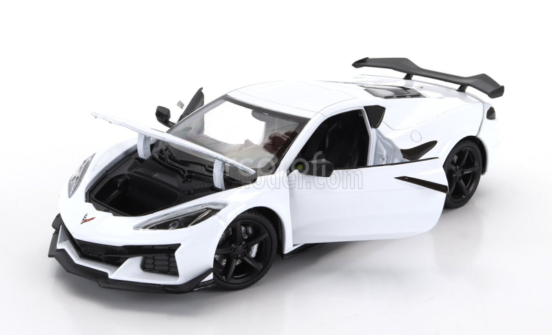 Welly Chevrolet Corvette Z06 2023 1:24 Bílá