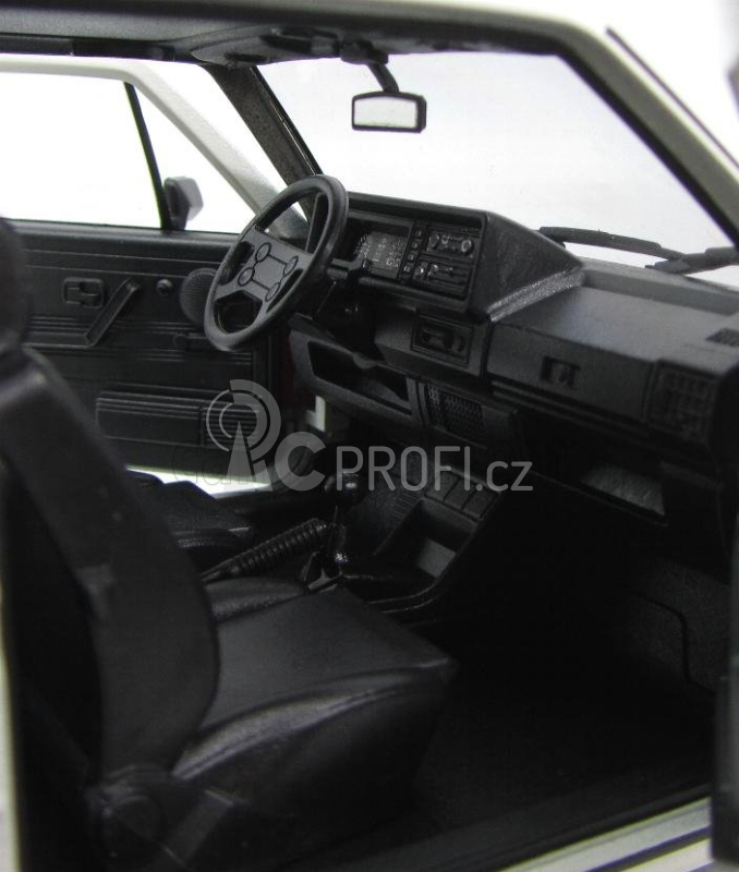 Welly Volkswagen Golf I Gti Pirelli 2-door 1983 1:18 Bílá