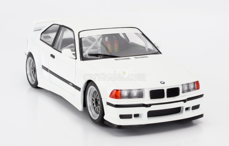 Werk83 BMW 3-series M3 Gtr (e36) Plain Body Version 1993 1:18 Bílá