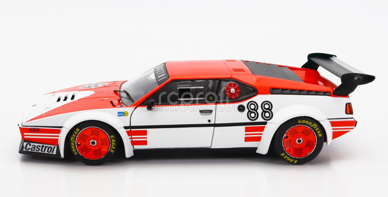 Werk83 BMW M1 (e26) Team Gs N 88 Procar Series 1980 John Watson - With Decals 1:18 Bílá Červená