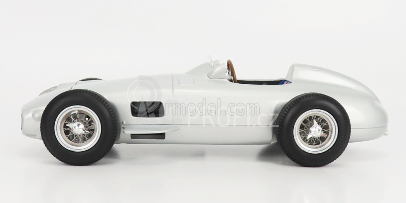 Werk83 Mercedes benz F1  W196 N 0 Plain Body 1954 1:18 Silver