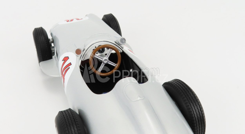 Werk83 Mercedes benz F1  W196 N 14 2nd Belgium Gp 1955 Stirling Moss 1:18 Silver