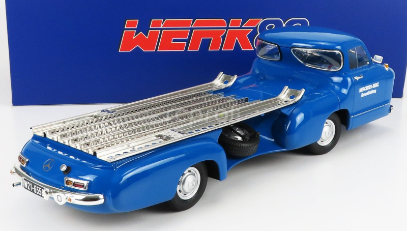 Werk83 Mercedes benz Truck Racing Car Transporter Rennabteilung 1955 1:18 Blue