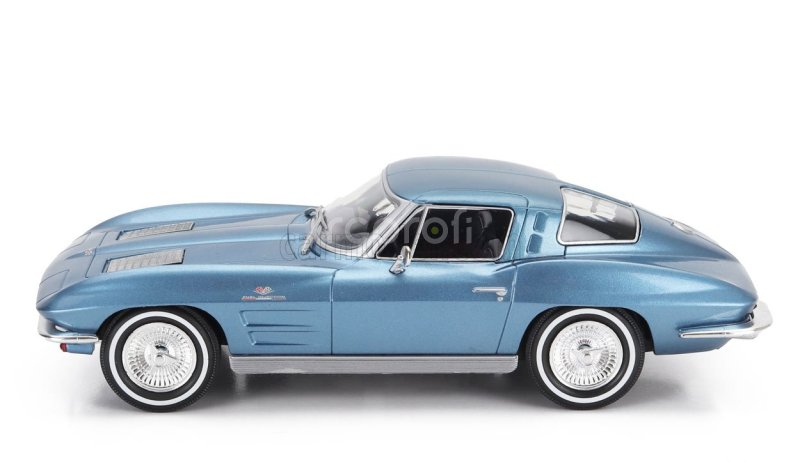 Whitebox Chevrolet Corvette (c2) Stingray 1963 1:24 Světle Modrá Met