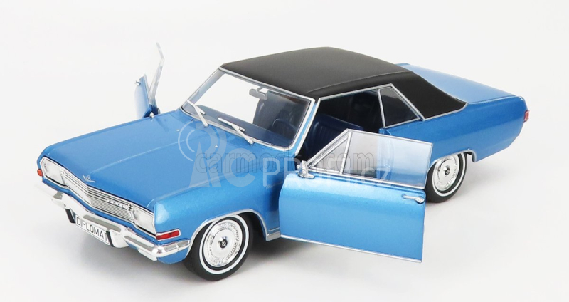 Whitebox Opel Diplomat A V8 Coupe 1965 1:24 Světle Modrá Černá