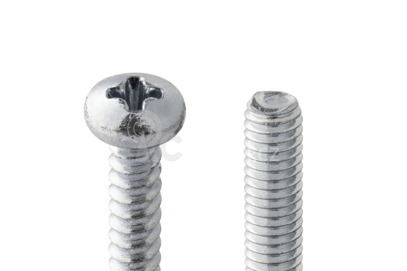 0320 Šroub Pan Head M2,5x5 10 ks